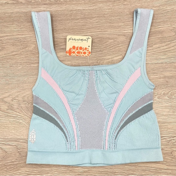 NWT Free People Movement The Essence Rib Crop Tank in Teal Combo - Picture 2 of 10